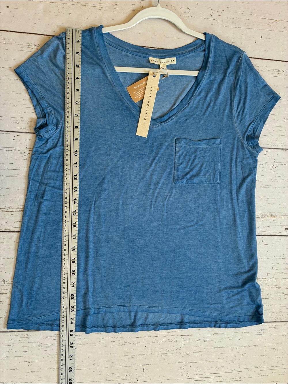 Jane & Delancey Blue V Neck Lightweight T-Shirt, size L, NWT - Picture 8 of 10